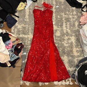 Sparkly red prom dress!